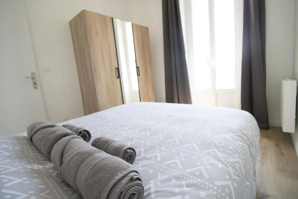 Apartament Le Logis De La Gare - 4 Min A Pied De La Gare Bourg-en-Bresse 0*,  Francja